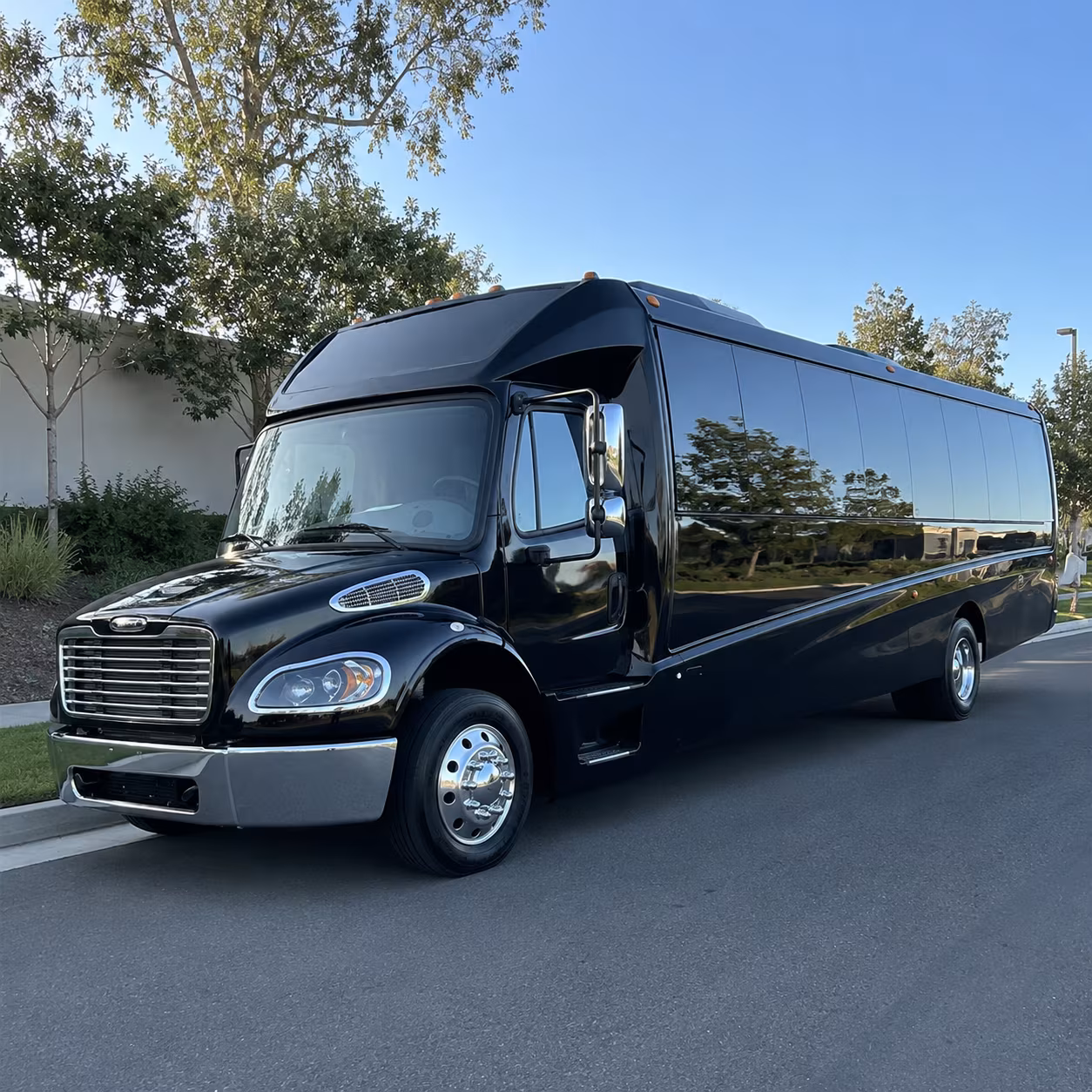 Fort Lee Airport Shuttle & Transportation party bus exterior