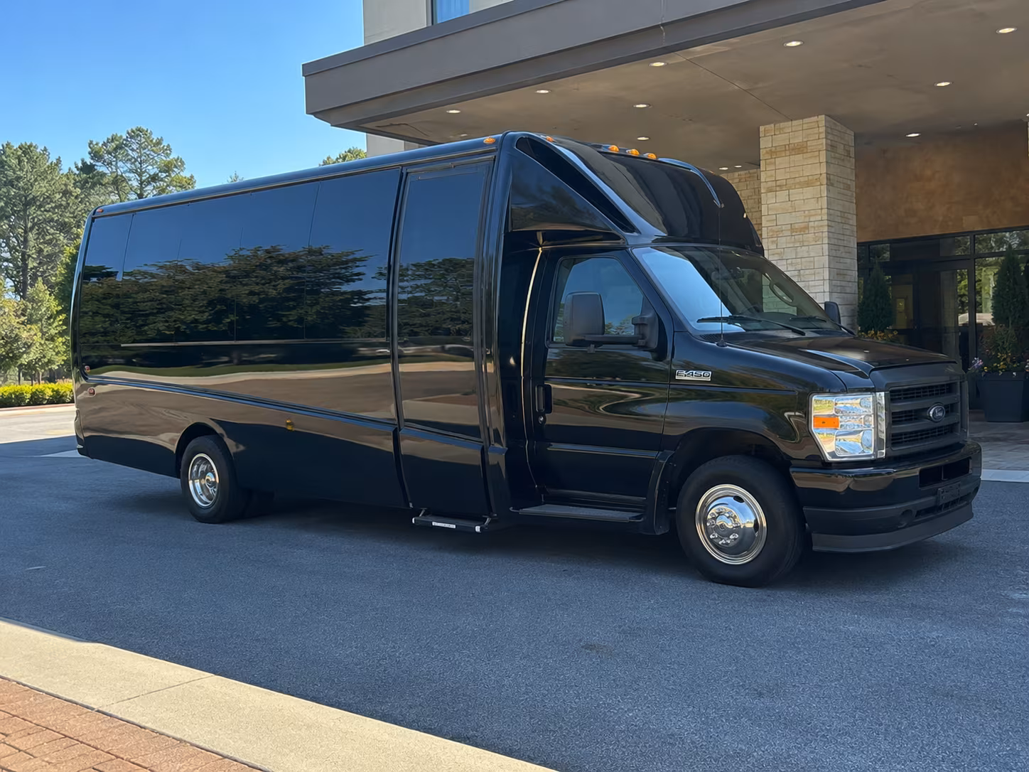 Fort Lee Airport Shuttles & Transportation