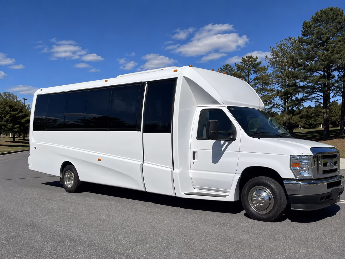 Fort Lee Birthday, Sweet 16, & Quinceañera Transportation party bus exterior