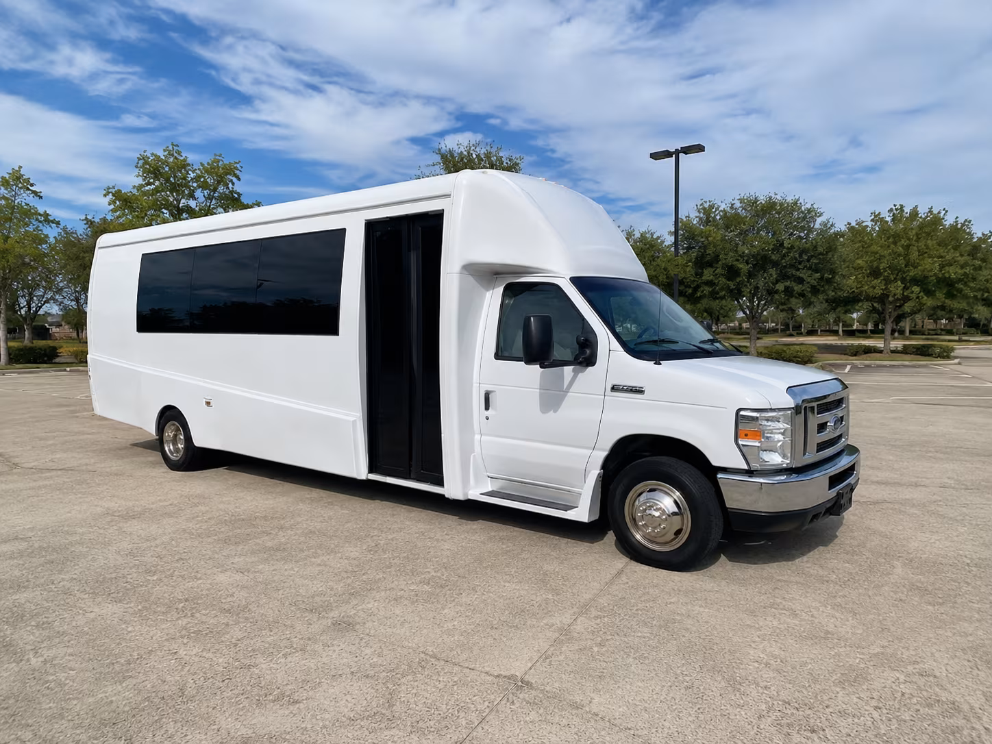 Fort Lee Winery Tour & Pub Crawl Transportation